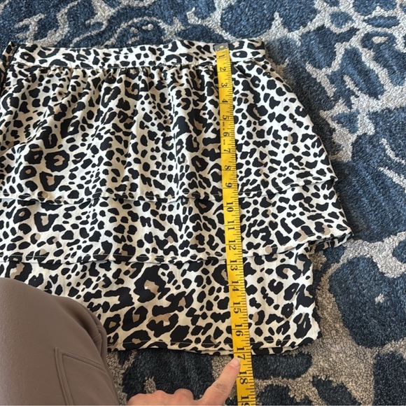 H&M Leopard Animal Print Ruffled Tiered Mini Skirt Sz 8/M Summer - Picture 10 of 10